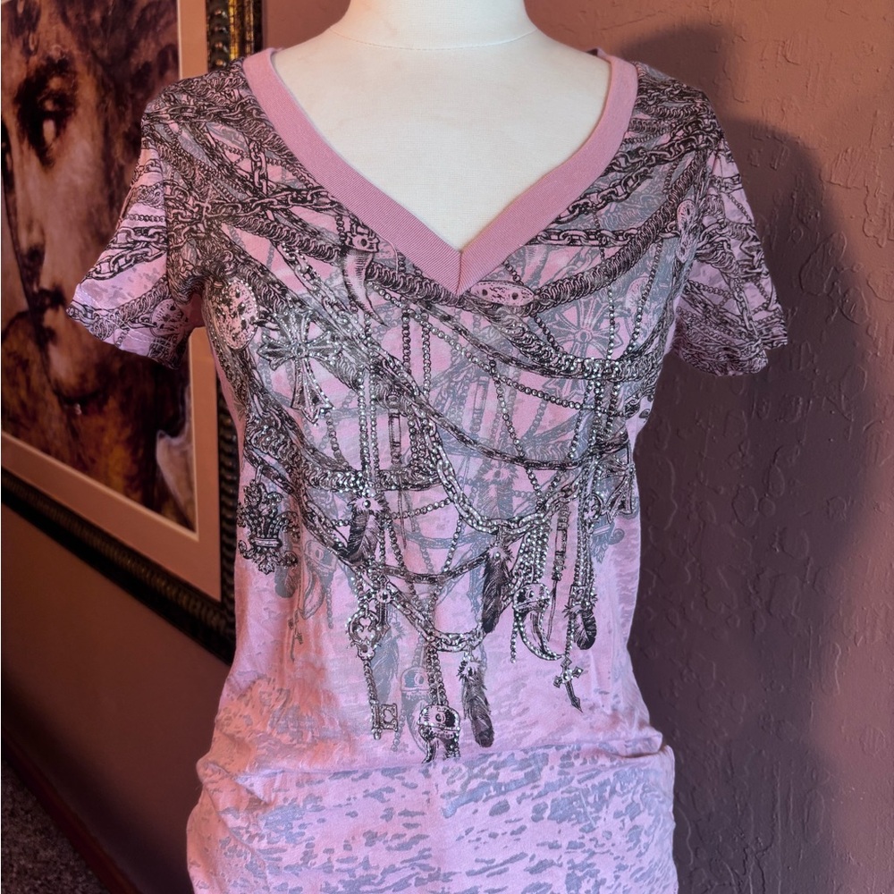 Y2K Vocal Pink Artistic Tee size medium